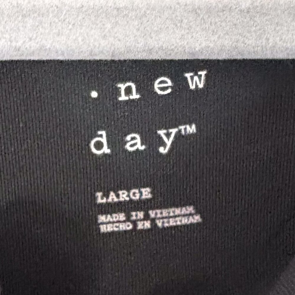 A New Day Women’s Black Crewneck Sweatshirt – Size Large – NWT - Picture 5 of 5